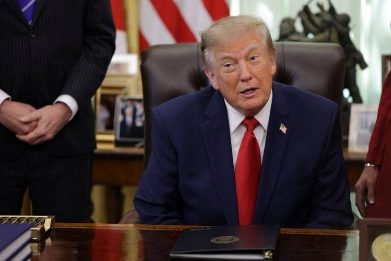 Демократы подали в суд на Трампа из-за рекламных роликов за счет налогоплательщиков