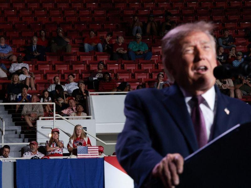 Избиратели Трампа менее готовы голосовать на выборах 2026 года