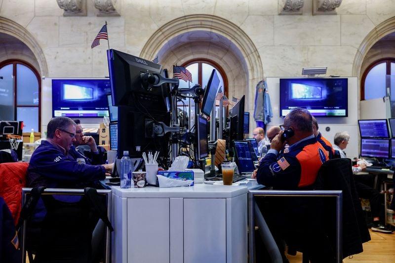 Фьючерсы на фондовые индексы США растут на фоне снижения цен на нефть, акции телекомов под давлением после сделки SpaceX