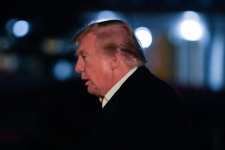 Трамп призывает республиканцев участвовать в выборах в Айове