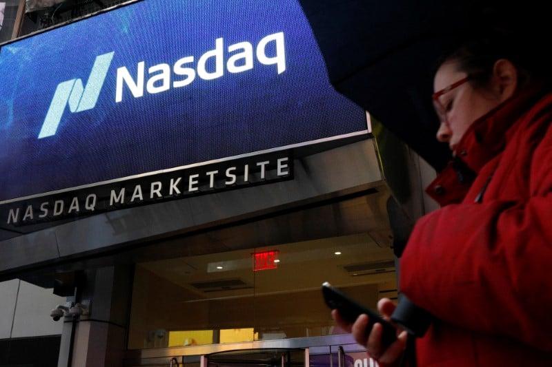 Фьючерсы на фондовые индексы США стабилизировались после падения Nasdaq Composite