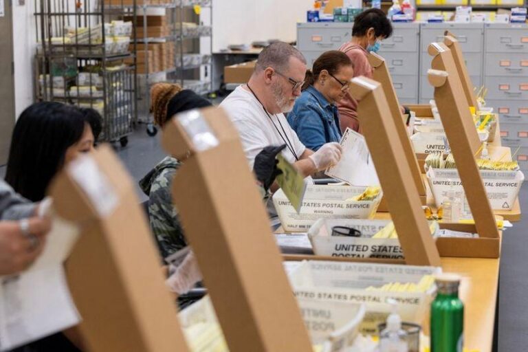 Министерство юстиции США требует от округов Калифорнии идентифицировать избирателей по статусу гражданства